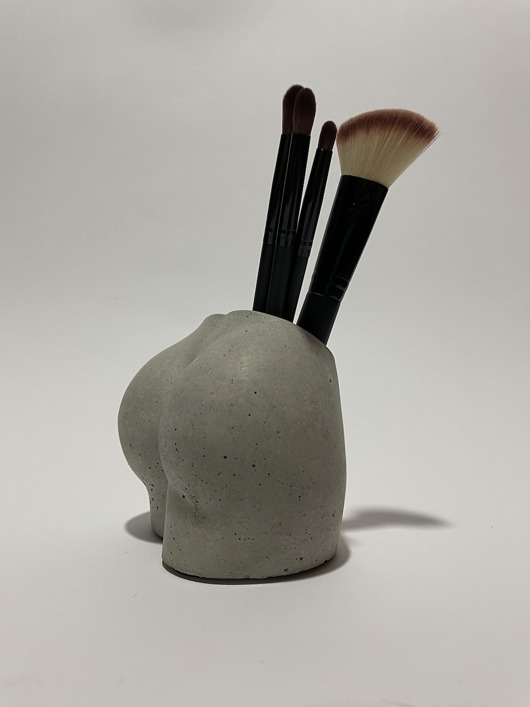 wazony BetoDUPCIA wazon organizer pośladki z betonu