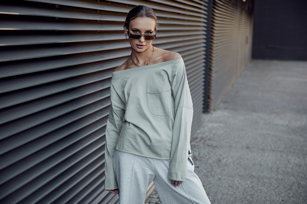 t-shirt damskie Koszulka longsleeve Z KIESZONKĄ bawełniana pistacja