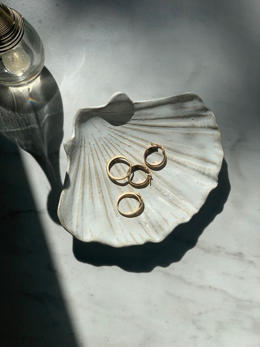 pojemniki na biżuterię Podstawka na Biżuterię Palo Santo Ceramiczna Muszelka Milky Romantic