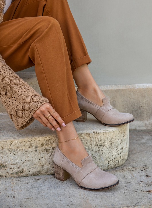 półbuty damskie PÓŁBUTY NA 6 CM SŁUPKU - SKÓRA NATURALNA - MODEL 250 - KOLOR LATTE