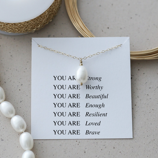 złote naszyjniki Naszyjnik z Perłą, z Motywacyjną Kartką, Prezent dla Niej