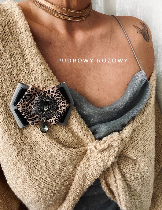 broszki Panterkowa Brosza z szarą kryształową ozdobą   NEW