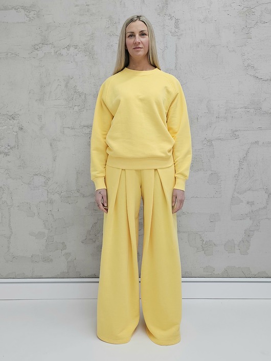 komplety damskie Sarai wygodny komplet bluza i szerokie spodnie z zakładkami Butter yellow