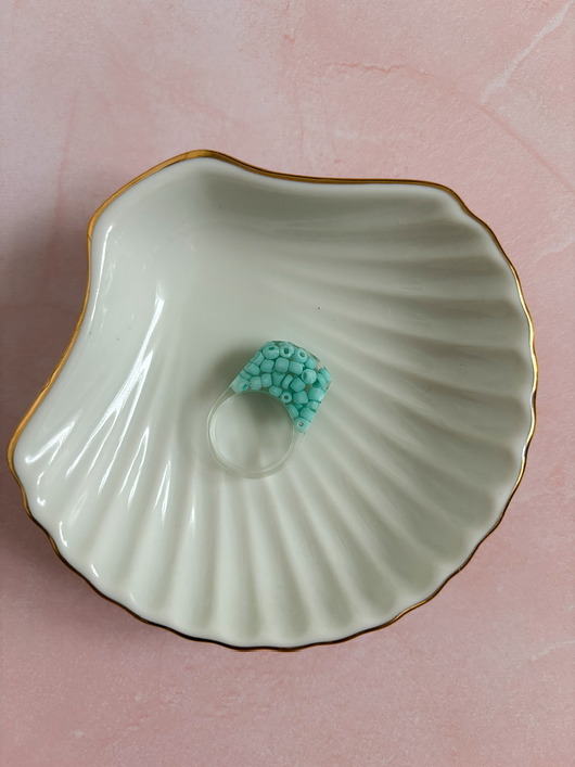 pierścionek z żywicy Pierścionek Mint Dots