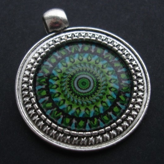 Wisiorek Mandala Samorealizacji Iris Szarooka