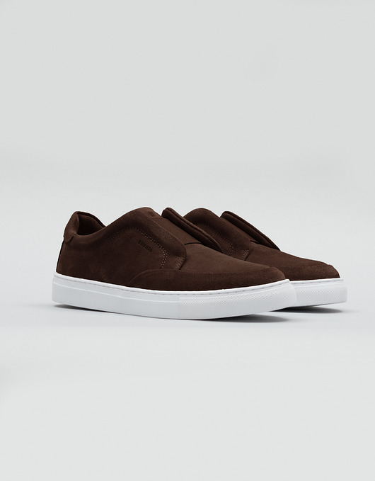 buty męskie Brązowe sportowe buty zamszowe wsuwane F503 BR4