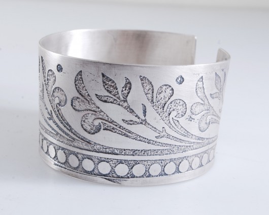 CUFF BRACELET (V) - bransoleta Dorota Oyrzanowska