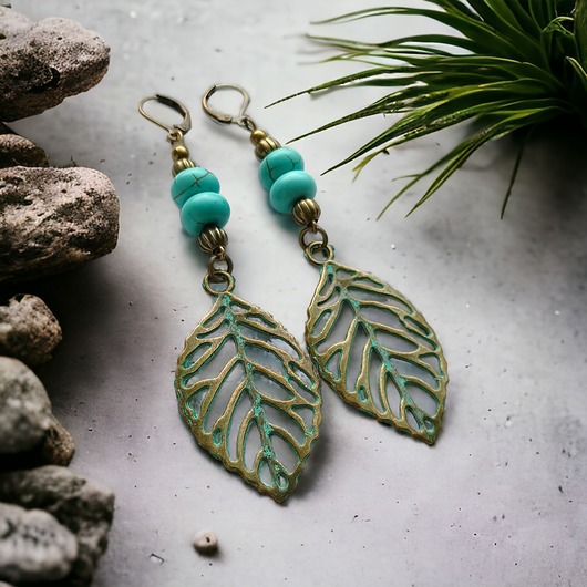 kolczyki z kamieniami Kolczyki - listki : DŁUUUGIE : boho : turkus i stare złoto : patynowane