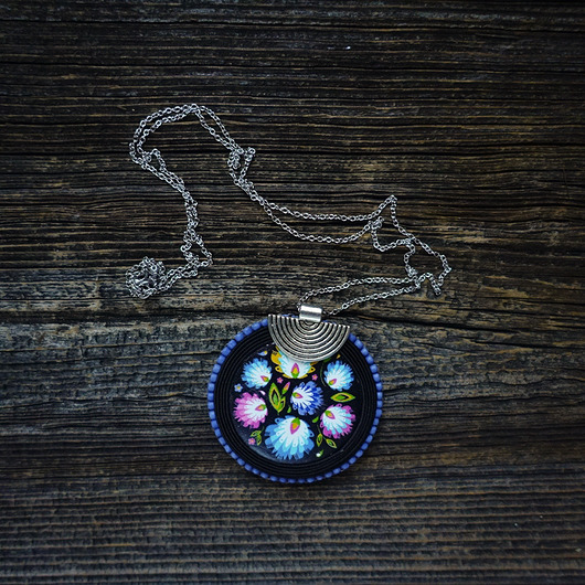 wisiory Folkowy wisior soutache z łowickim motywem