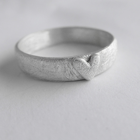 pierścionki srebrne Pierścionek SERDUSZKO