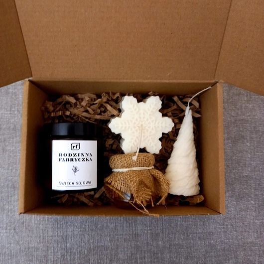 dekoracje świąteczne Box prezentowy ze świecami