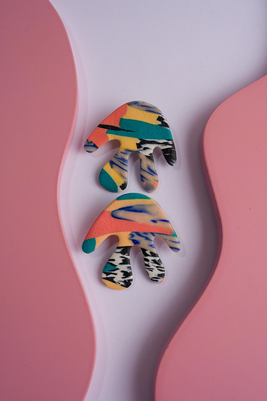 broszki Broszka inspirowana Matisse w marmurkowy wzór