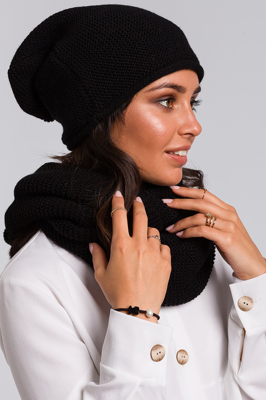 czapki damskie Czapka smerfetka - czarna (BK-044)