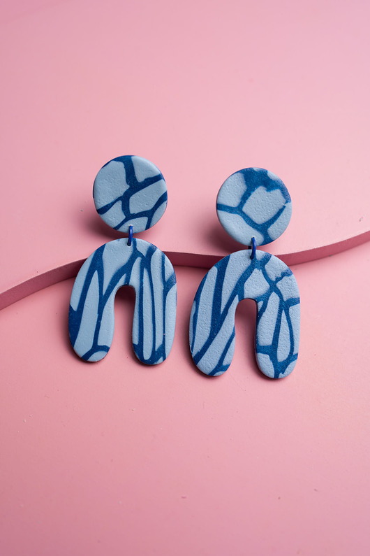 kolczyki z masy plastycznej Wiszące kolczyki sztyfty we wzorek