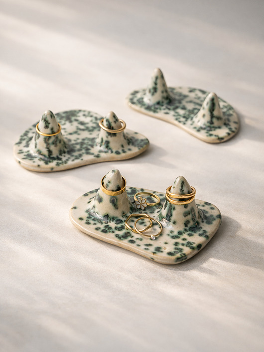 pojemniki na biżuterię Ring holder / ceramiczna podstawka na pierścionki