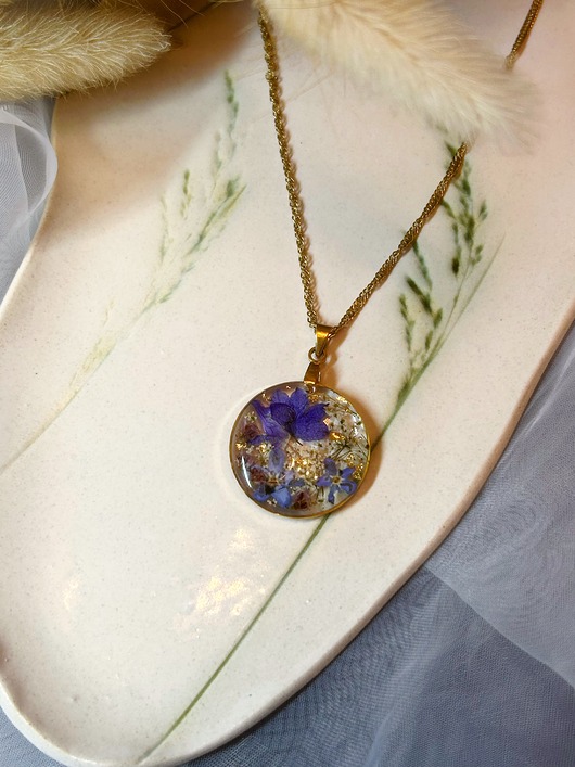 złote naszyjniki Piękny naszyjnik z kwiatami Niebieska Łąka