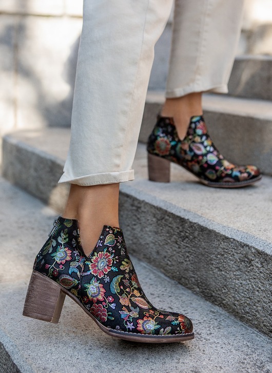 botki damskie SKÓRZANE BOTKI DO KOSTKI ZAPATO 501 CZARNE LIŚCIE