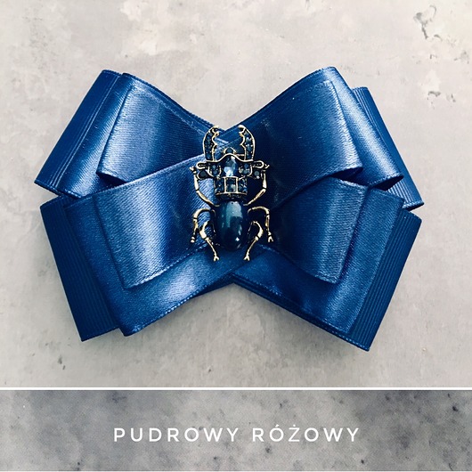 Brosza  2021 z Robalem  NEW Pudrowy Różowy