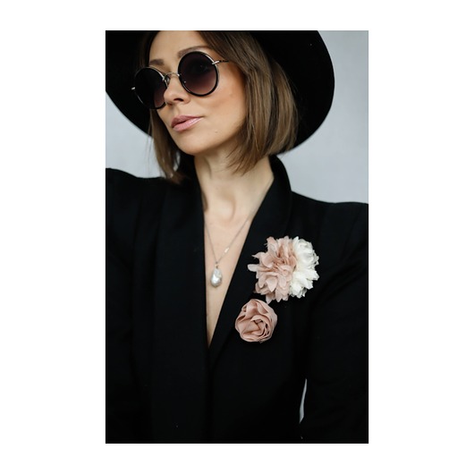 broszki Jedwabne broszki zestaw dwóch