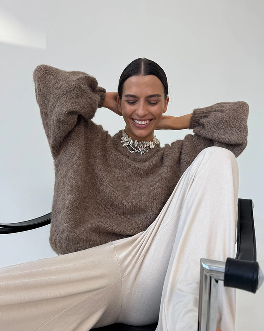 swetry damskie  Jedwabny sweter Crafted Huzelnut malenage