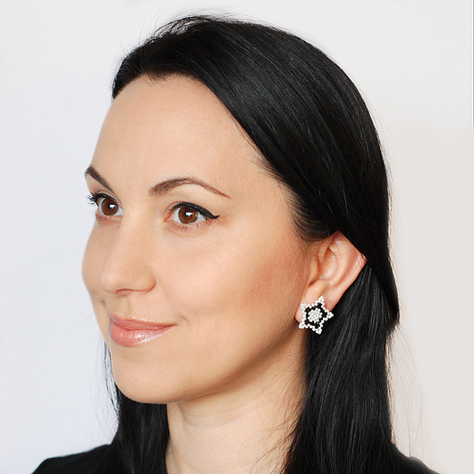 Kolczyki sztyfty czarno białe gwiazdy Natalya Slipchenko Fatamorgana