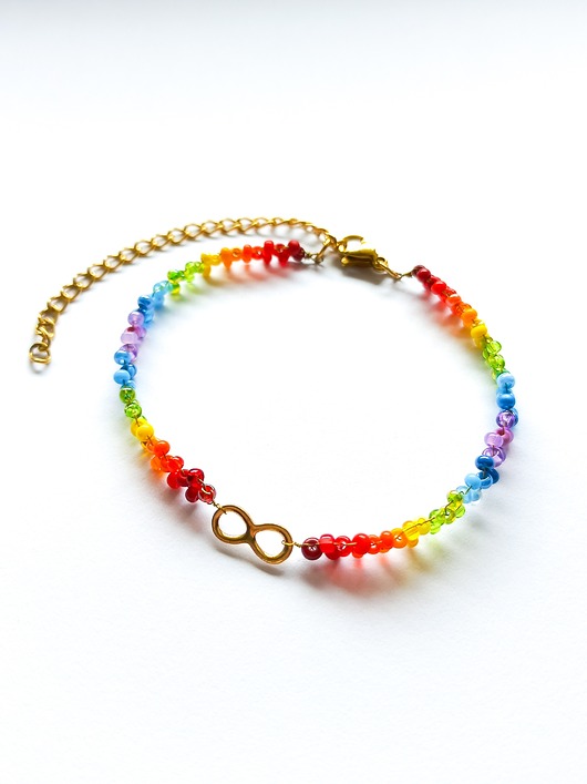 bransoletki ze szkła Tęczowa bransoletka neuroróżnorodność
