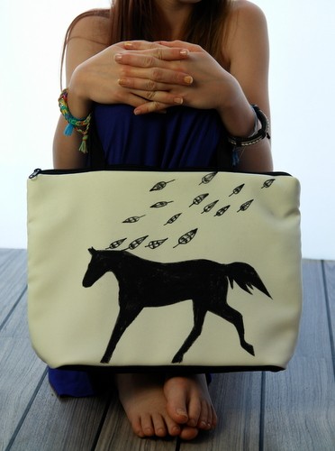Must horse - painted ART INDYWIDUALITY