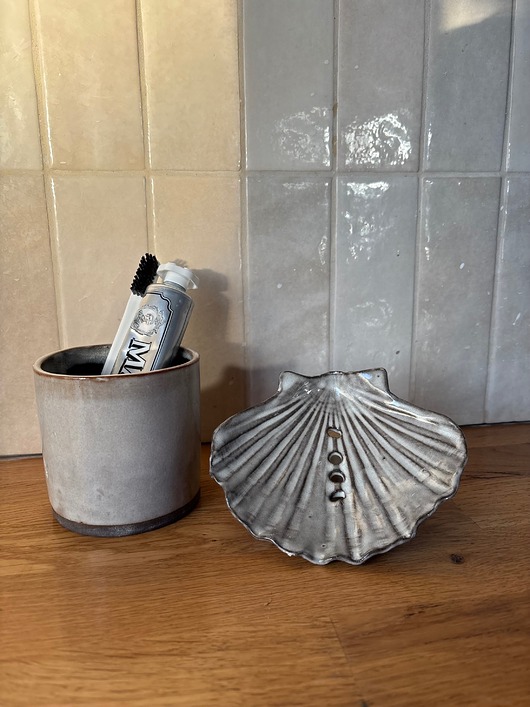 mydelniczki Zestaw Łazienkowy z Mydelniczką Muszlą Modern Pearl Grey