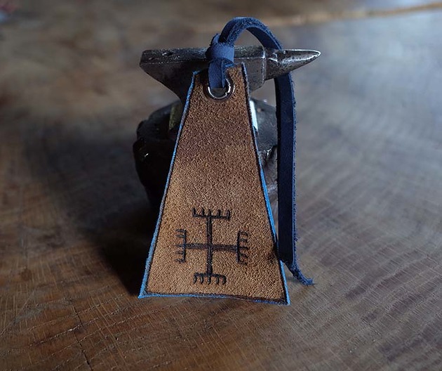 brelok, amulet , słowiańskie symbole martuch