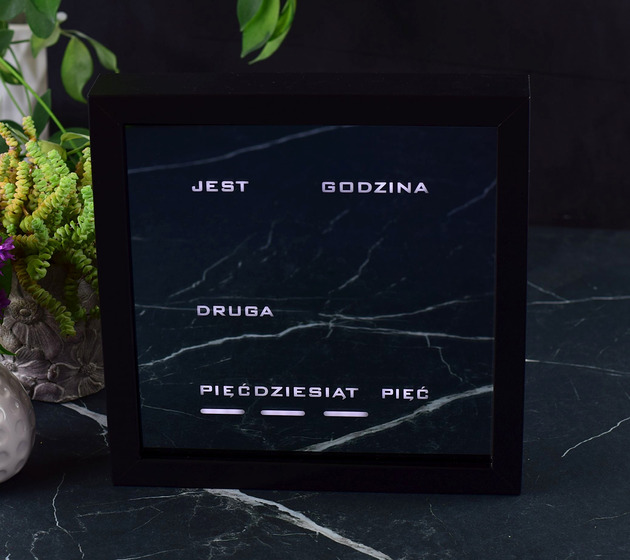 zegary Word Clock - polski zegar słowny (brązowa ramka z lustrem)