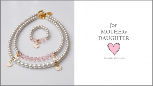 Model ‘Papillon’ forMotherandDaughter