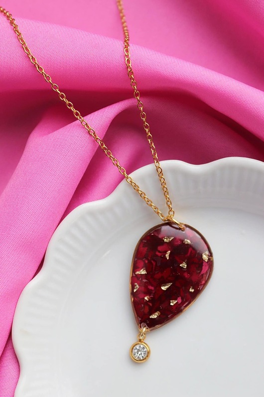 naszyjniki - inne Naszynik z płatkami róży