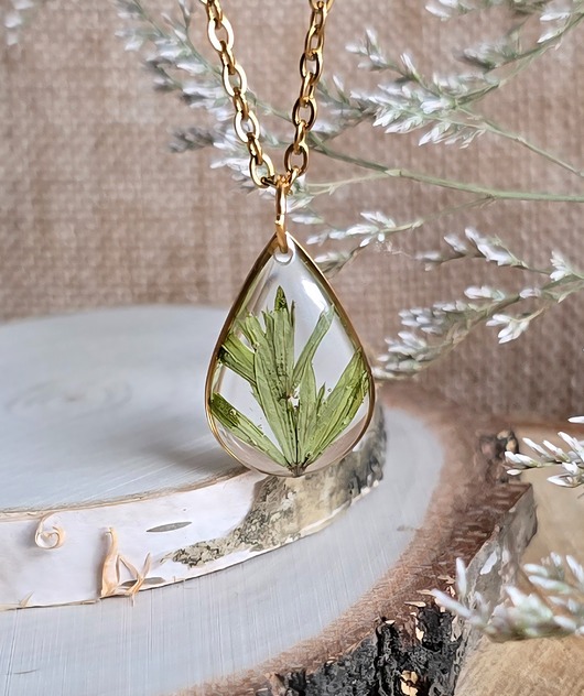 wisiory Wieczne kwiaty złoty wisiorek prawdziwe kwiaty naszyjnik zielone listki