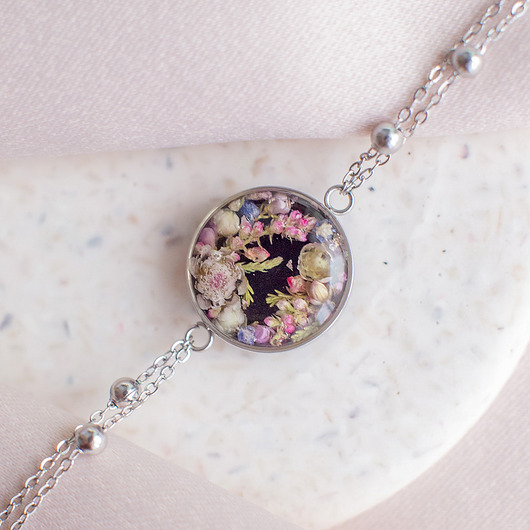 bransoletki z żywicy Bransoletka z kompozycją kwiatową