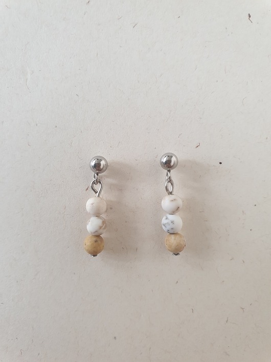 kolczyki z kamieniami Kolczyki DROPSY MINI howlit kremowy