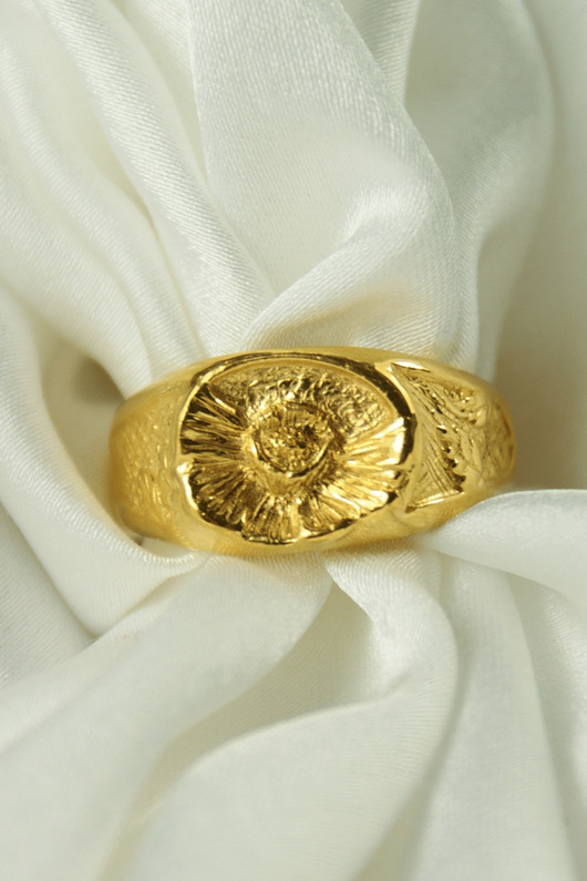 pierścionki złote Srebrny sygnet damski piwonia, srebro 925 pozłacane, Peony