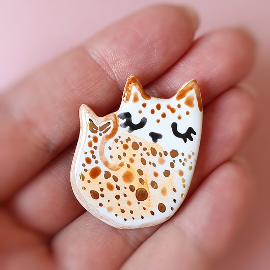 broszki Syrenko kotek broszka złocona