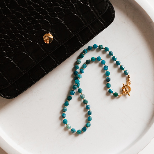 chokery Choker apatyt