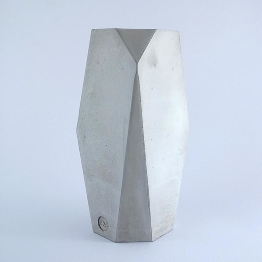 Wazon Struktura - beton - naturalnie szary Projekt B25