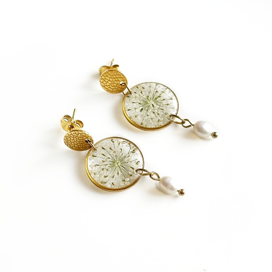 kolczyki z żywicy Kolczyki z kwiatami, prezent urodzinowy