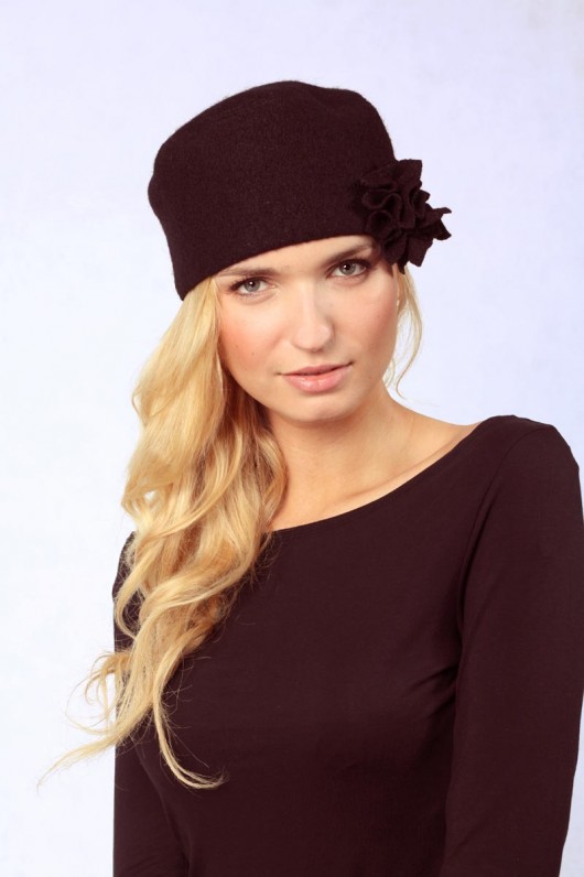 czapki damskie toczek czarny