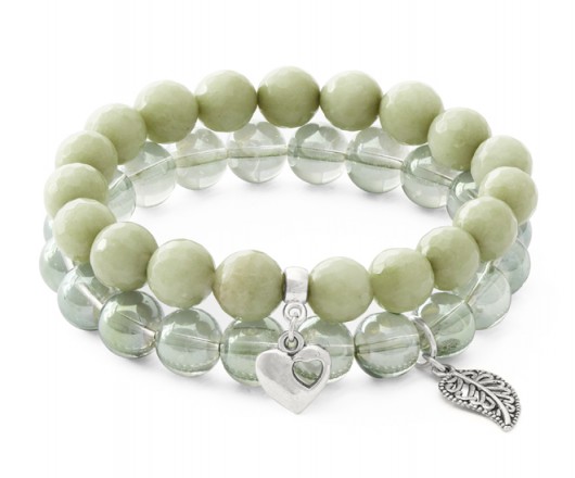 Light olivine quartz & jade with pendants. Lavoga