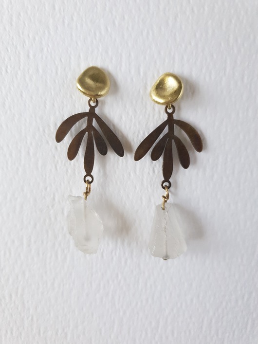 kolczyki z mosiądzu Kolczyki GARDEN OF EDEN mosiądz, liście kryształ górski