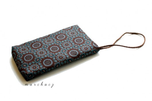 Etui__drobny ornament Manufaktura broszki