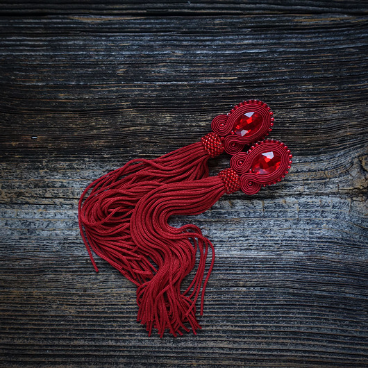 Czerwone kolczyki soutache z frędzlami- długie Mró Soutache