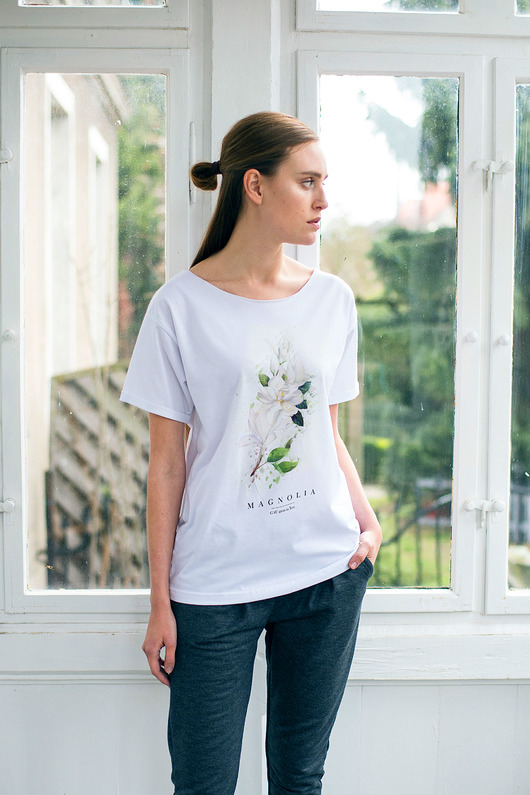 MAGNOLIA Oversize t-shirt GAU great as You