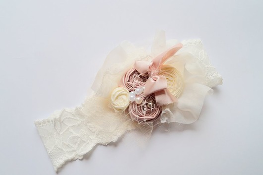 Podwiązka ślubna   w stylu Vintage Bridesline