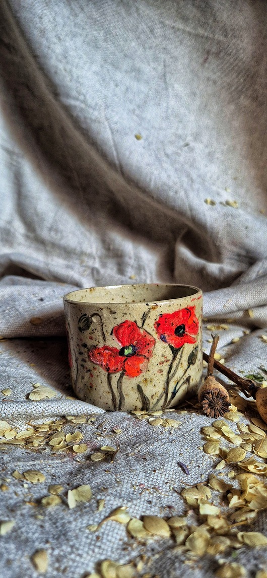 kubki Czarka w maki, polne maki, kwiaty retro, łaka makowa, dzika łaka na kubku