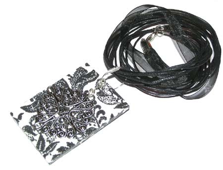 Black & White Amelie Decou