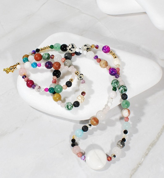 naszyjniki - inne Długi naszyjnik z naturalnych kamieni oryginalny styl